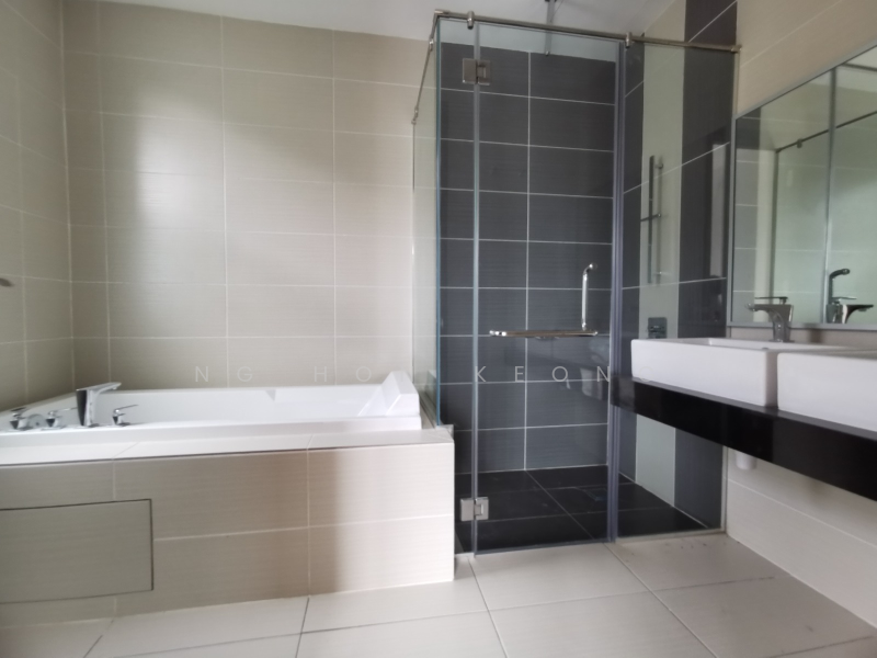 Bungalow for Sale in Seri Kembangan (Selangor) - Ng Hon Keong - Bathroom - PropertyGuru.com.my