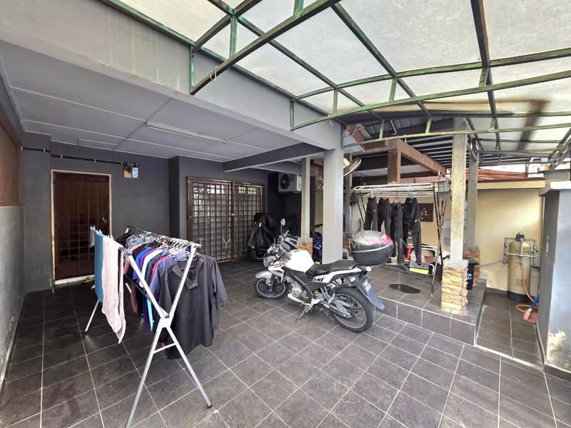 2-storey Terraced House for Sale in Taman Sinaran (Balakong) - Zaty Jasmin - Exterior - PropertyGuru.com.my