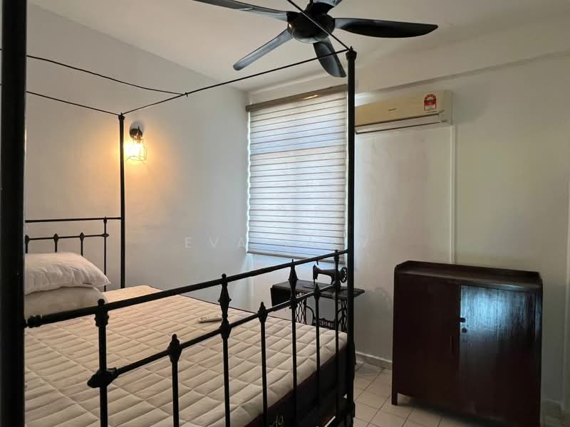 2-storey Terraced House for Sale in Taman Tunas Muda (Sungai Ara) - Eva Liew - Bedroom - PropertyGuru.com.my