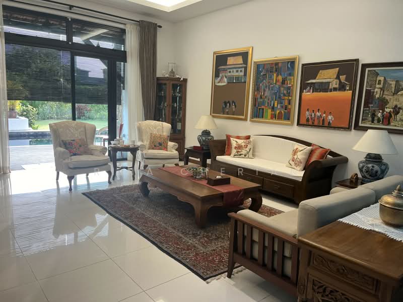 Bungalow for Sale in Cyberjaya (Selangor) - Rina Cherian - Living Room - PropertyGuru.com.my