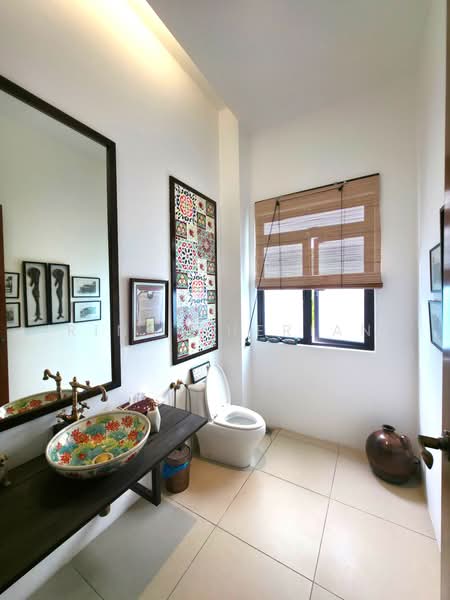 Bungalow for Sale in Perdana Lakeview East (Cyberjaya) - Rina Cherian - Bathroom - PropertyGuru.com.my