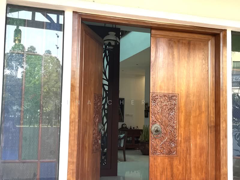 Bungalow for Sale in Perdana Lakeview East (Cyberjaya) - Rina Cherian - Entrance - PropertyGuru.com.my