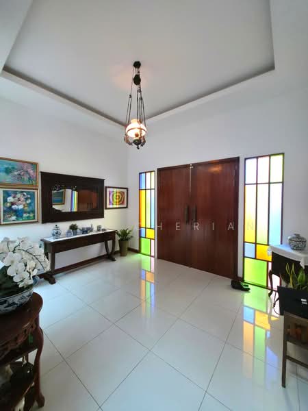 Bungalow for Sale in Perdana Lakeview East (Cyberjaya) - Rina Cherian - Entrance - PropertyGuru.com.my