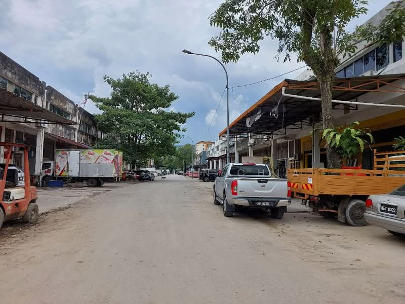 Factory for Sale in Batu 17 Rawang (Rawang) - Jasemin Chia - Exterior - PropertyGuru.com.my