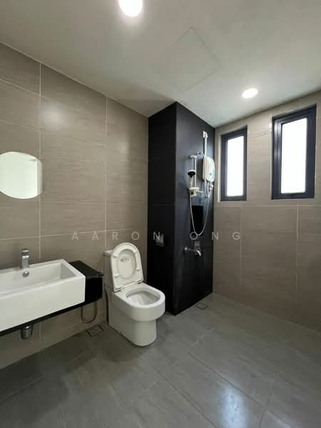 Ascenda Residence @ Skyarena untuk Untuk Disewa - RM 1,800 /bulan, Mac 2026 - Bathroom - PropertyGuru.com.my