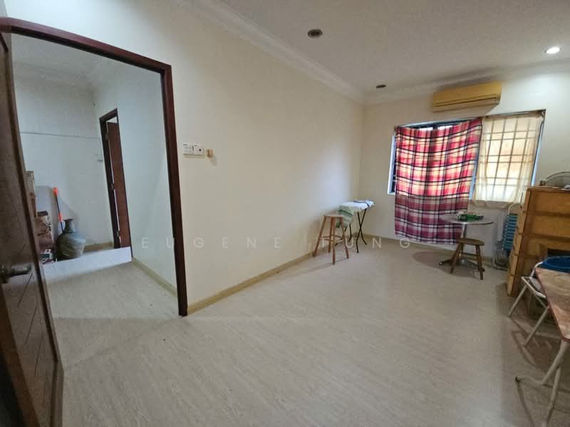 2-storey Terraced House for Sale in Tanjung Tokong (Penang) - Eugene Tung - Living Room - PropertyGuru.com.my