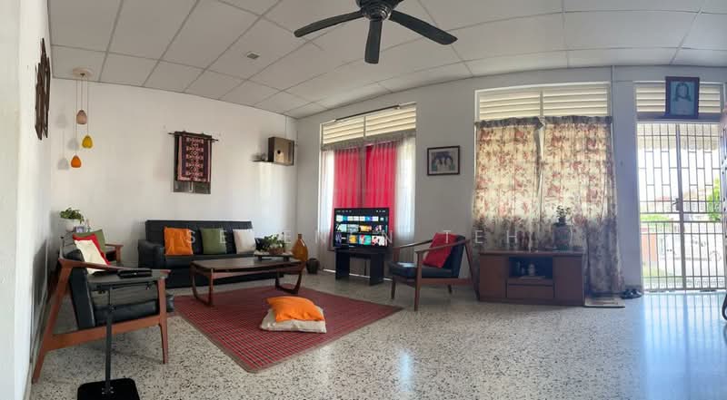 Semi-Detached House for Sale in Island Glades (Jelutong) - SERENEN TEH - Living Room - PropertyGuru.com.my