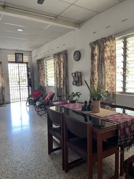 Semi-Detached House for Sale in Island Glades (Jelutong) - SERENEN TEH - Living Room - PropertyGuru.com.my
