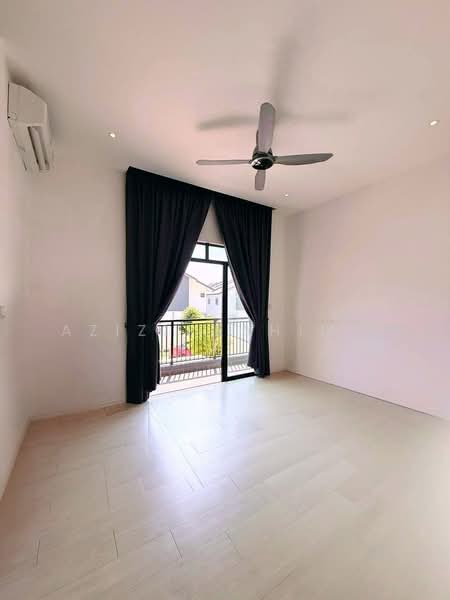 Semi-Detached House for Sale in Dengkil (Selangor) - Azizirrahim . - Balcony - PropertyGuru.com.my
