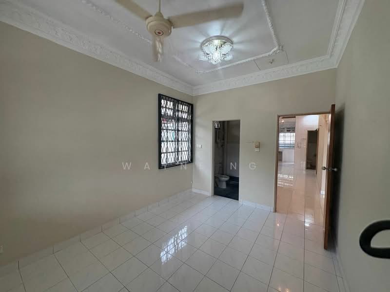 1-storey Terraced House for Sale in Taman Perling (Perling) - Wayne Ng - PropertyGuru.com.my