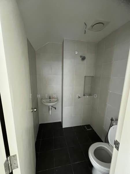 2-storey Terraced House for Rent in Bandar Cassia (Batu Kawan) - Zhen Hong - Bathroom - PropertyGuru.com.my