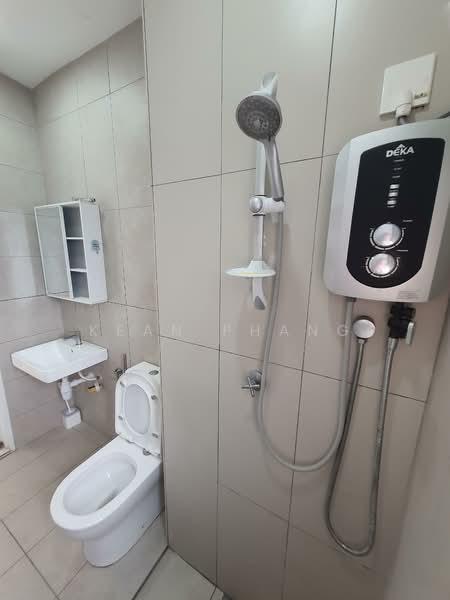Service Residence for Rent at Kenwingston Avenue - Kean Phang - Bathroom - PropertyGuru.com.my
