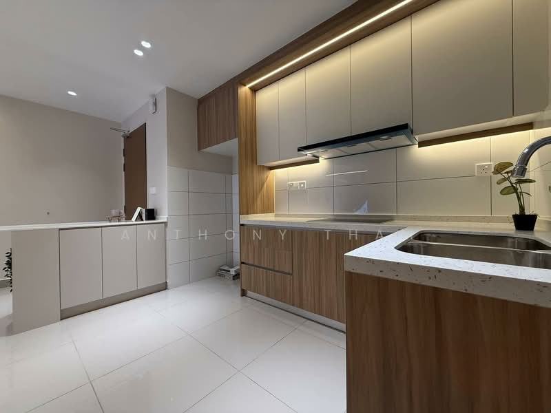 Service Residence for Sale at Majestic Gen Sphere - Anthony Tham - Kitchen - PropertyGuru.com.my