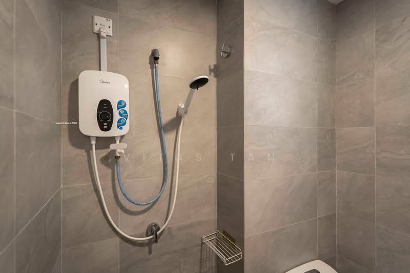 Service Residence for Rent at SUNSURIA FORUM SERVICED APARTMENT - Vitas Tan - Bathroom - PropertyGuru.com.my