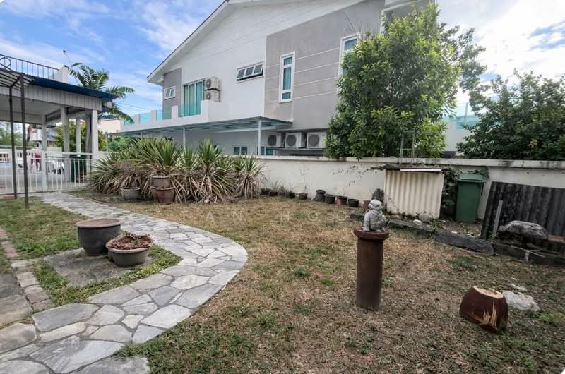 Semi-Detached House for Sale in Island Glades (Jelutong) - Tan Hooi - Exterior - PropertyGuru.com.my