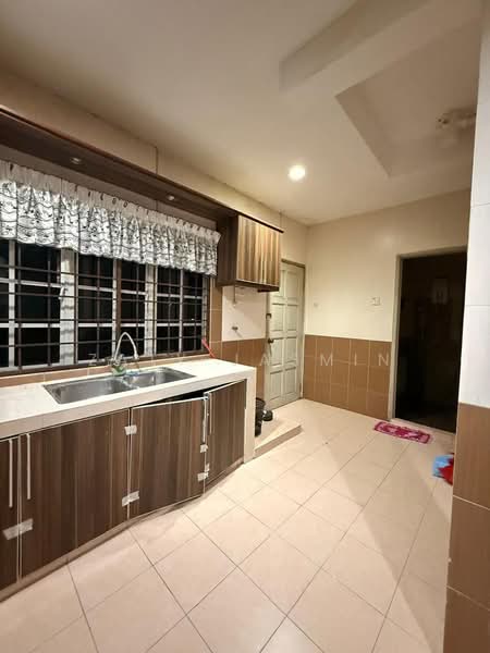 2-storey Terraced House for Sale in Taman Bukit Ria (Kajang) - Zaty Jasmin - Kitchen - PropertyGuru.com.my
