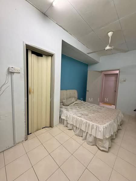 2-storey Terraced House for Sale in Taman Bukit Ria (Kajang) - Zaty Jasmin - Bedroom - PropertyGuru.com.my