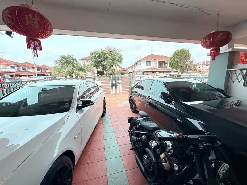 Taman Daya untuk Untuk Dijual - RM 700,000, Mac 2026 - Exterior - PropertyGuru.com.my