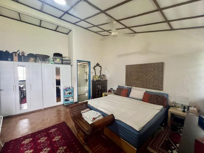 2-storey Terraced House for Sale in Taman Seputeh (Seputeh) - Kevin Yai - Bedroom - PropertyGuru.com.my