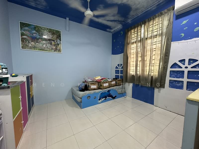 Bungalow for Sale in Krubong (Melaka) - Heng Khui Phing - Bedroom - PropertyGuru.com.my