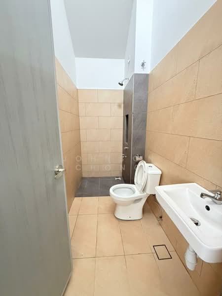 1-storey Terraced House for Rent in Taman Impian Emas (Skudai) - Johnson Chong - Bathroom - PropertyGuru.com.my