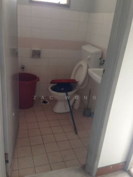 Pelangi Court untuk Untuk Dijual - RM 265,000, Mac 2026 - Bathroom - PropertyGuru.com.my