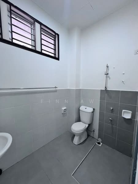 2-storey Terraced House for Sale in Johor Bahru (Johor) - Finn Aw - Bathroom - PropertyGuru.com.my
