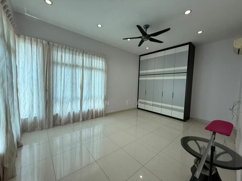 Taman Sutera Utama untuk Untuk Dijual - RM 2,080,000, Mac 2026 - Bedroom - PropertyGuru.com.my