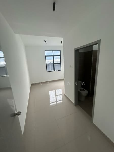 2-storey Terraced House for Rent in Taman Ponderosa (Johor Bahru) - Tracy Ong - Corridor - PropertyGuru.com.my