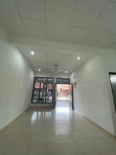 LORONG BENTARA TAMAN BERTAM PERDANA 3 untuk Untuk Dijual - RM 380,000, Apr 2026 - Living Room - PropertyGuru.com.my