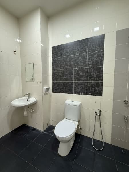 Cluster House for Sale in Alam Impian (Shah Alam) - Zaena Ng - Bathroom - PropertyGuru.com.my