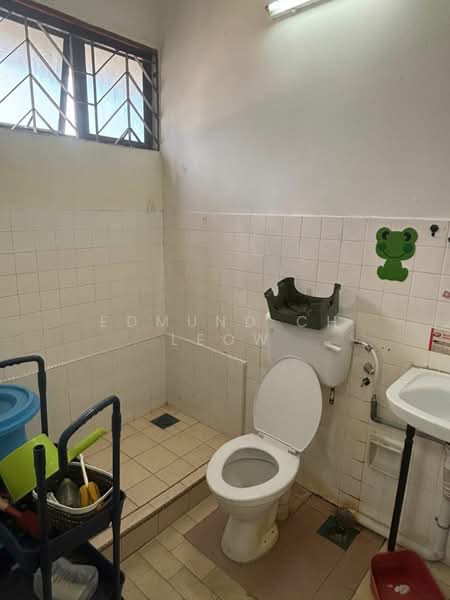 2-storey Terraced House for Rent in Selayang (Selangor) - Edmund CH Leow - Bathroom - PropertyGuru.com.my