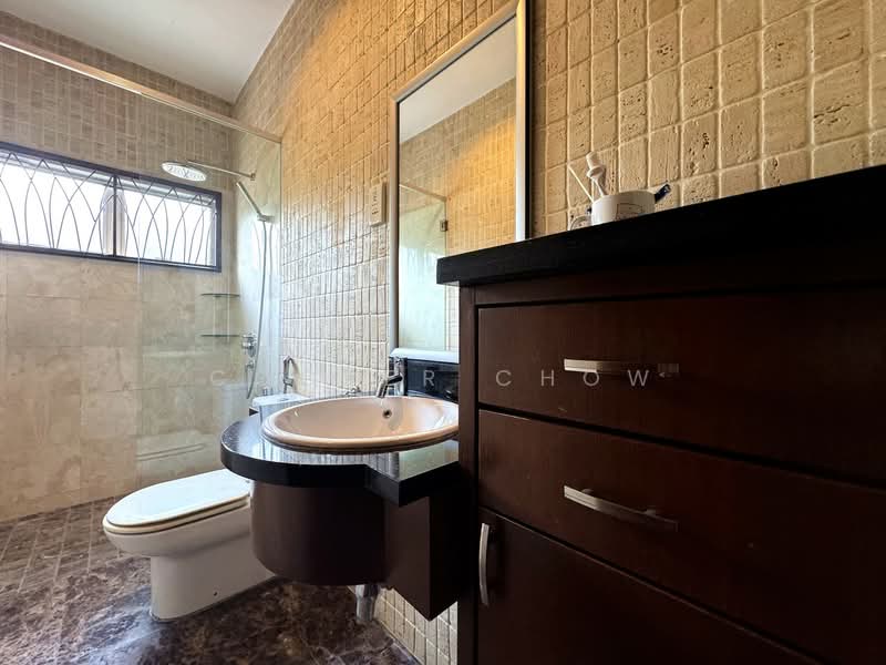 Rumah Banglo untuk Dijual di SS7 (Petaling Jaya) - Cooper Chow - Bathroom - PropertyGuru.com.my