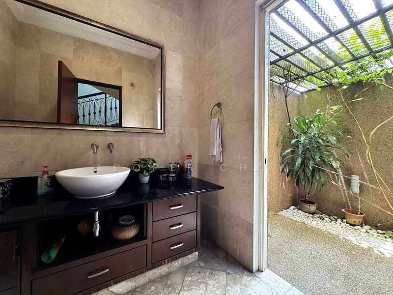 Rumah Banglo untuk Dijual di SS7 (Petaling Jaya) - Cooper Chow - Bathroom - PropertyGuru.com.my