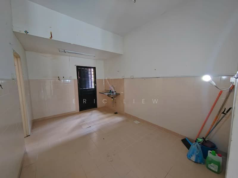 2-storey Terraced House for Sale in Bandar Mahkota Cheras (Cheras) - Eric Liew - Kitchen - PropertyGuru.com.my