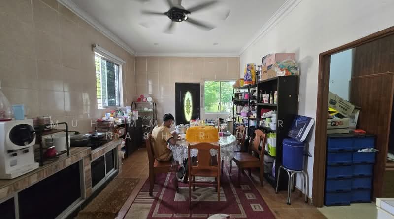 Seksyen 4 bangi untuk Untuk Dijual - RM 815,000, Mac 2026 - Kitchen - PropertyGuru.com.my