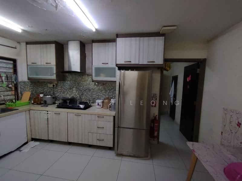 Bungalow for Sale in Jalan Klang Lama (Old Klang Road) (Kuala Lumpur) - Steven Leong - Kitchen - PropertyGuru.com.my