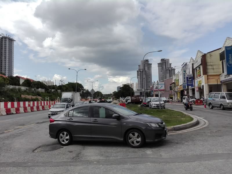 Shop / Office for Rent in Alam Damai (Cheras) - Harrison Wong - Exterior - PropertyGuru.com.my