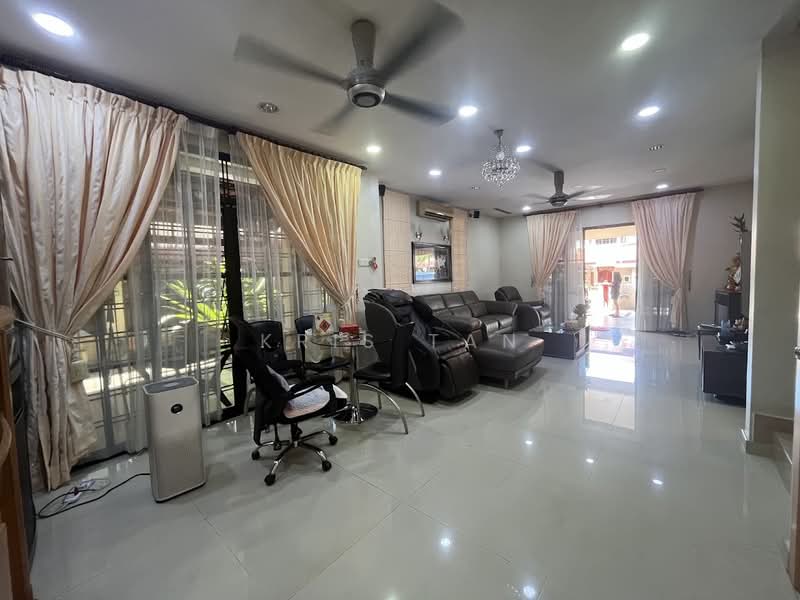 Danau Mas untuk Untuk Dijual - RM 1,790,000, Mac 2026 - Living Room - PropertyGuru.com.my