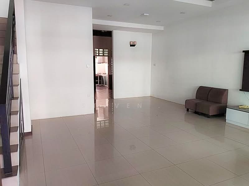 2-storey Terraced House for Sale in Taman Silibin Ria (Ipoh) - Steven . - Living Room - PropertyGuru.com.my