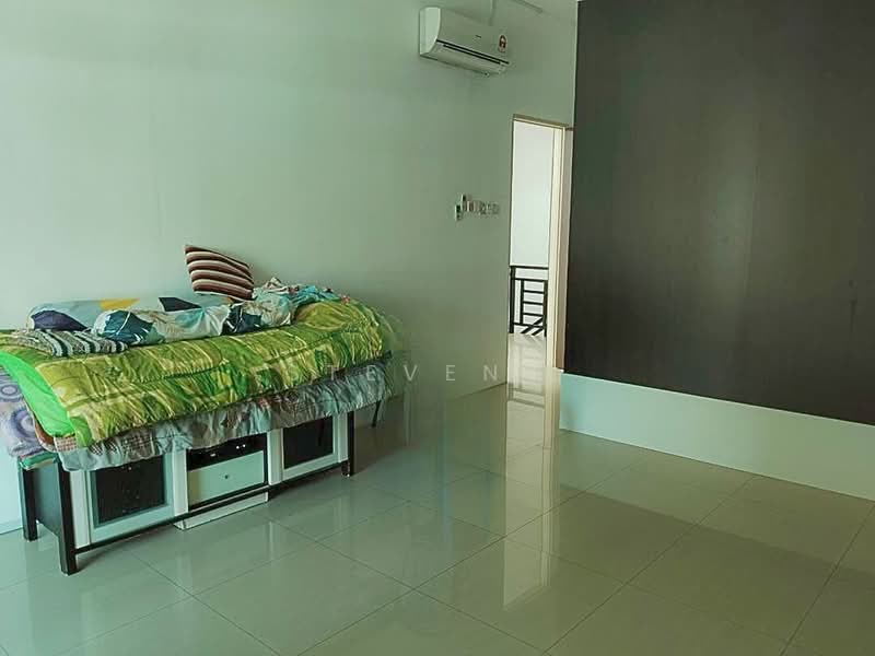 2-storey Terraced House for Sale in Taman Silibin Ria (Ipoh) - Steven . - Bedroom - PropertyGuru.com.my