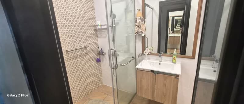 Sri Putramas III / Royal Regent untuk Untuk Dijual - RM 1,310,000, Mac 2026 - Bathroom - PropertyGuru.com.my