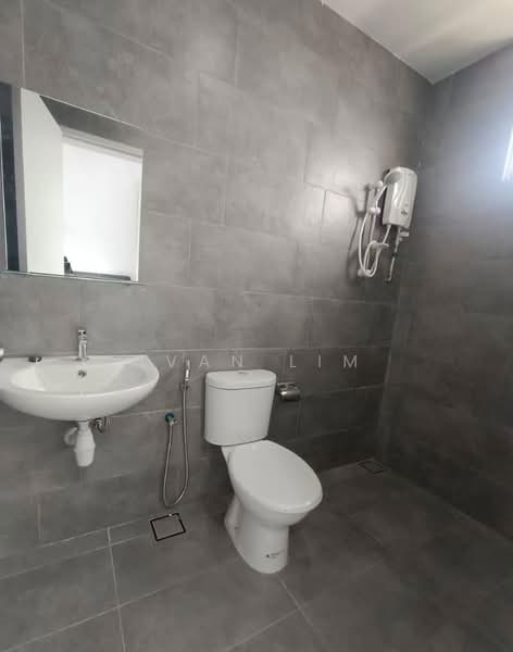 Service Residence for Sale at Midlands City - Ivan Lim - Bathroom - PropertyGuru.com.my