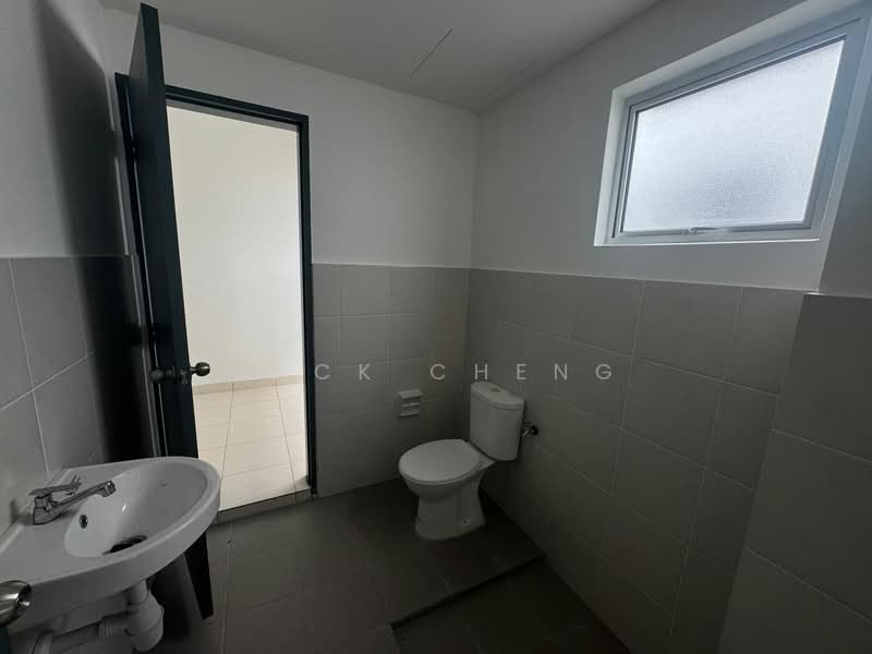 SARI ALAMANDA 4 @ RAWANG untuk Untuk Dijual - RM 490,000, Apr 2026 - Bathroom - PropertyGuru.com.my