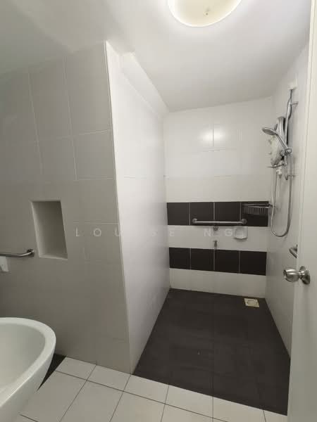 2-storey Terraced House for Sale in Setia Tropika (Johor Bahru) - Louise Ng - Bathroom - PropertyGuru.com.my