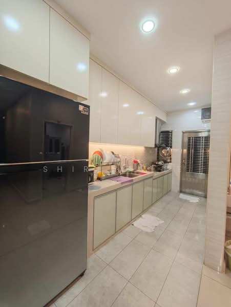 Cluster House for Sale in Taman Desa Tebrau (Tebrau) - Shirene Lee - Kitchen - PropertyGuru.com.my