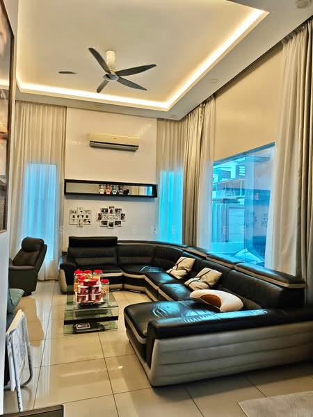 Cluster House for Sale in Taman Desa Tebrau (Tebrau) - Shirene Lee - Living Room - PropertyGuru.com.my