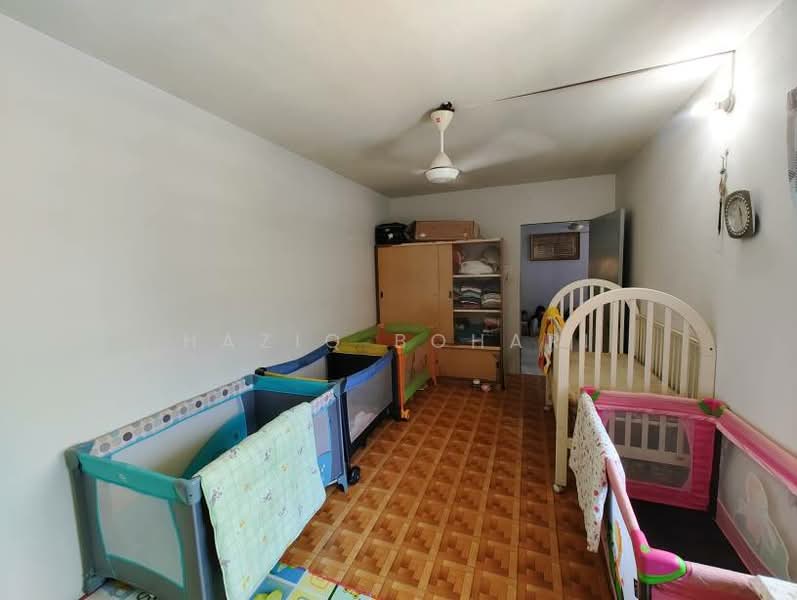 Flat PKNS Seksyen 8 untuk Untuk Dijual - RM 180,000, Mac 2026 - Interior - PropertyGuru.com.my