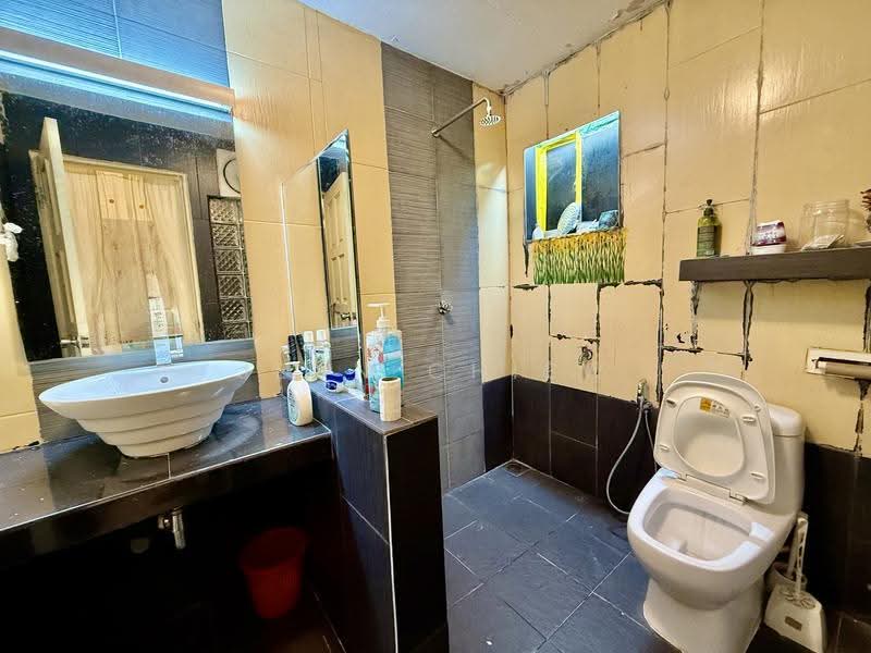 Rumah Teres 3-Tingkat untuk Dijual di Taman Setiawangsa (Setiawangsa) - Jean Chiew - Bathroom - PropertyGuru.com.my