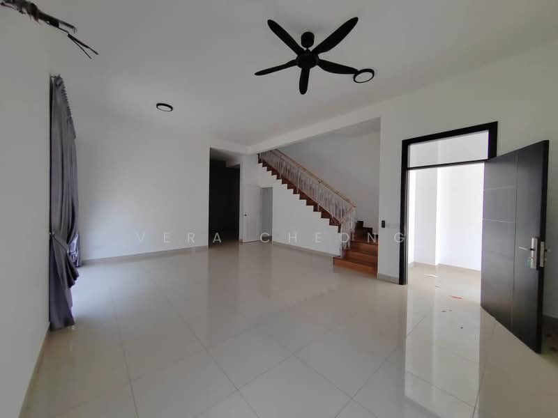 Cluster House for Sale in Bukit Indah (Iskandar Puteri (Nusajaya)) - Vera Cheong - Living Room - PropertyGuru.com.my